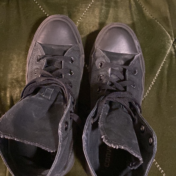 High top black converse - Picture 6 of 7